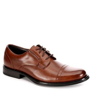Dockers - men's dress shoe with cap toe